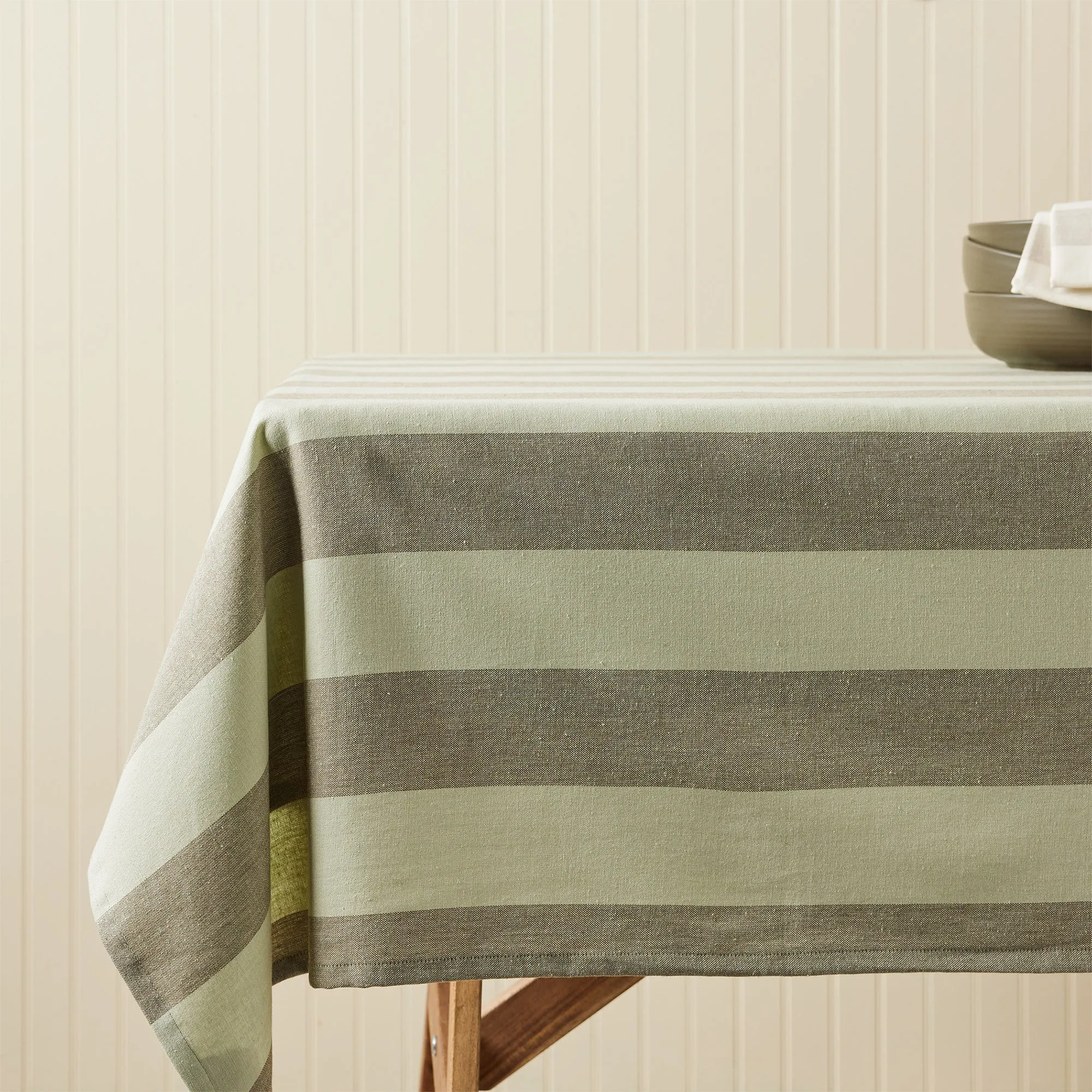 Essential Striped Tablecloth