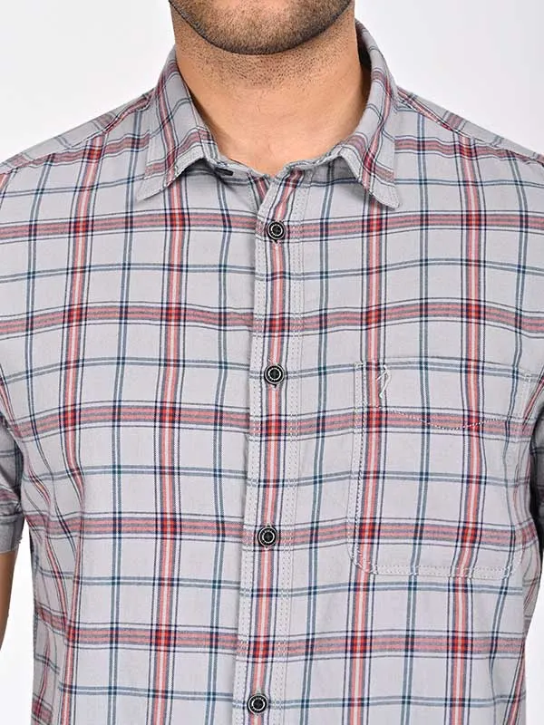 Men Checked Half Sleeve Cotton Shirt