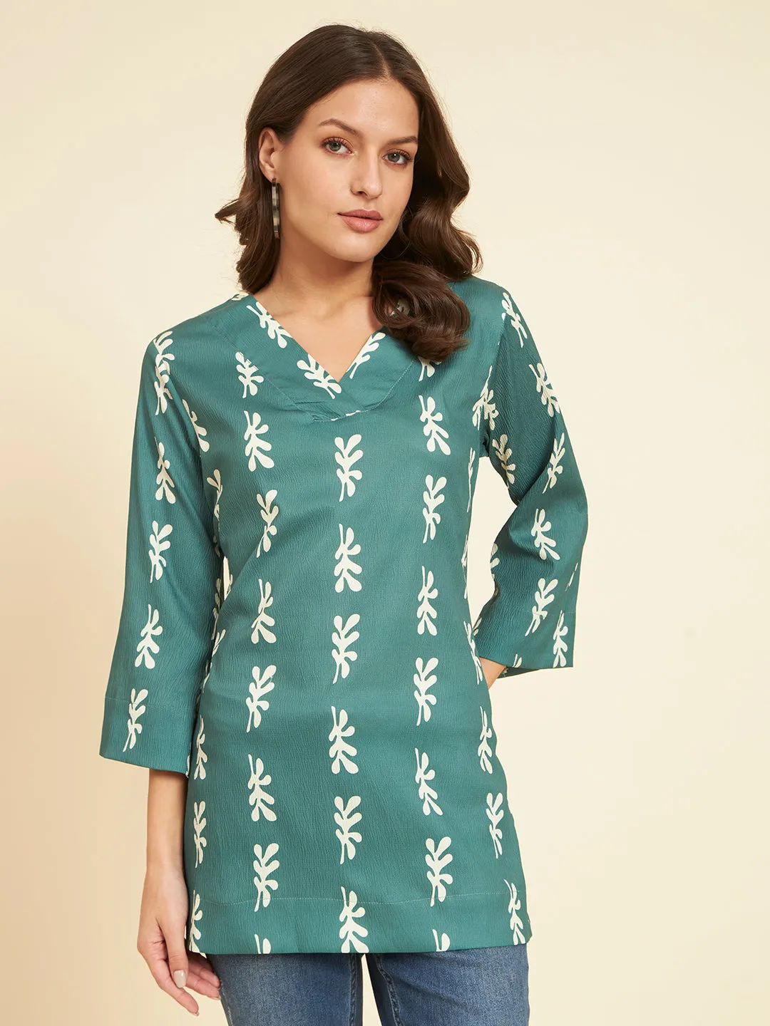 Stylish V-Neck Wrinkled Tunic