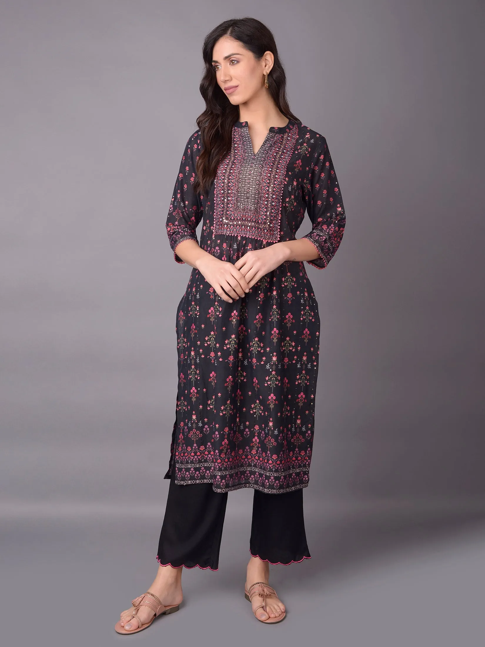 Women Black Floral Printed Kurta Trouser Dupatta