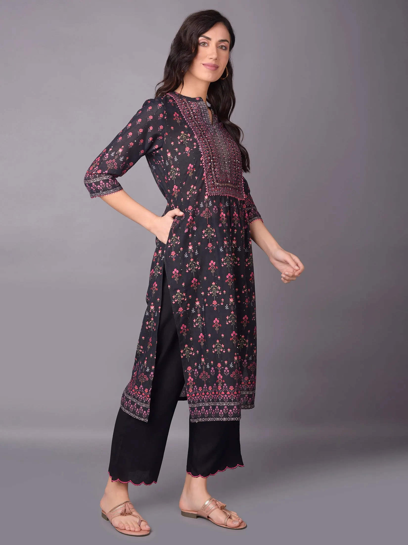 Women Black Floral Printed Kurta Trouser Dupatta