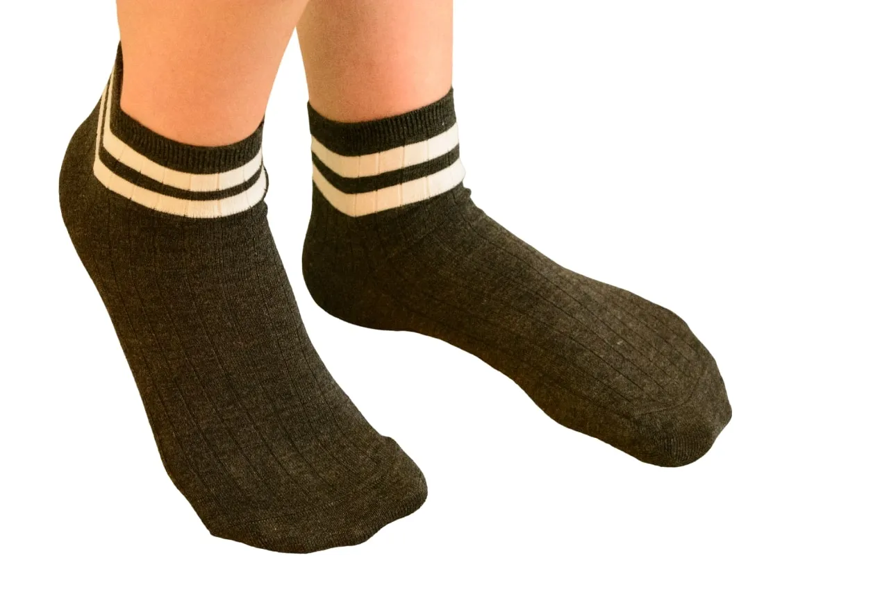 Women's Bamboo Quarter Hi Performance Socks Striped Ankle and Sporty